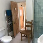 High House - A Traditional From بيت للعطل سانت بييز