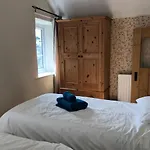 High House - A Traditional From بيت للعطل سانت بييز